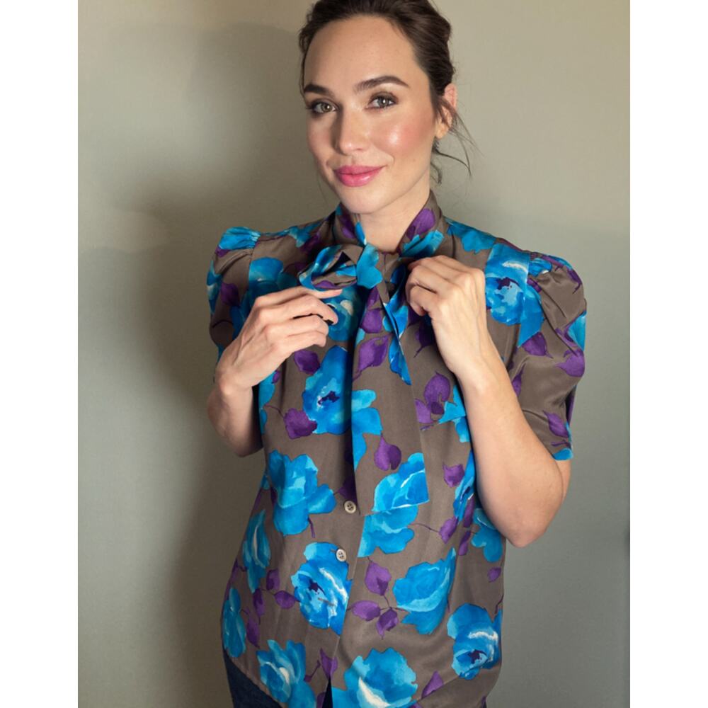 Balmain ~ VINTAGE Pierre Balmain Silk Floral Print Tie-Neck Bow Blouse ~  Sz 42